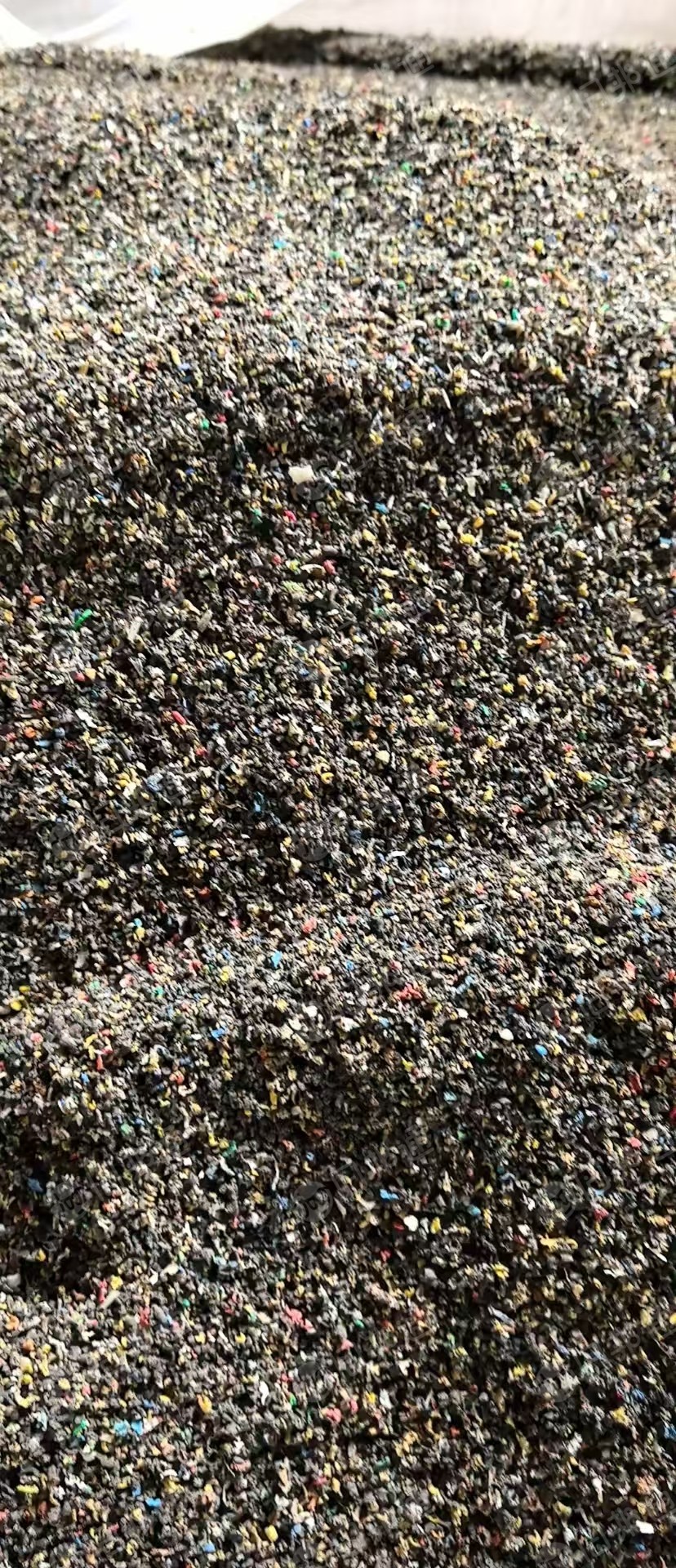 常年大量出售PVC电缆皮毛料和破碎料,月供一挂车以上