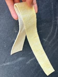 出售福美斯下来的带玻纤的下脚料，废布料，现货50吨左右，月供20吨