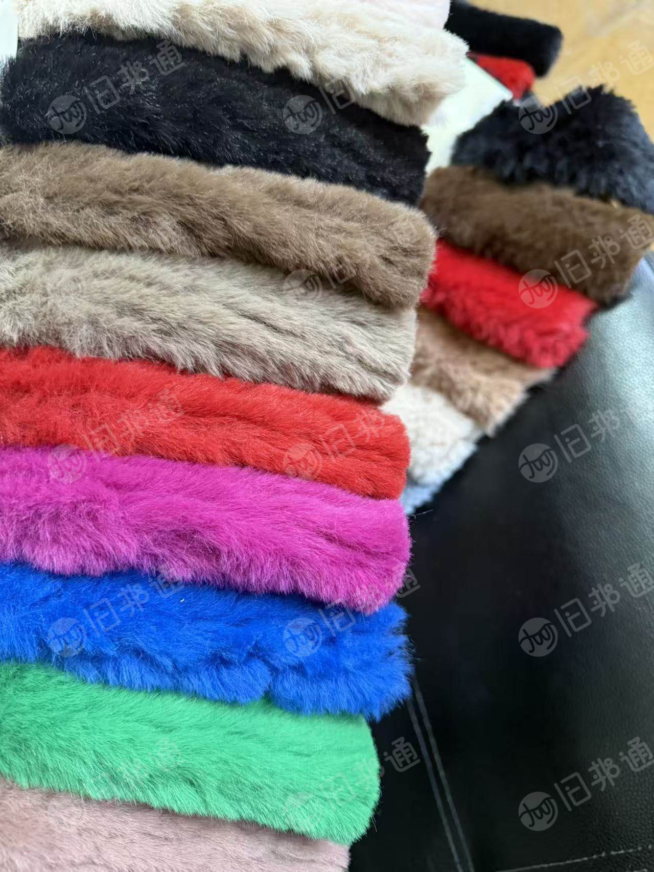 现货处理一批库存仿貂，可以做衣服，有几个品种，现货有20吨，货在浙江绍兴