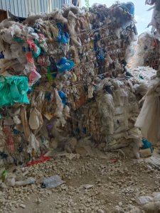 出售杂膜废塑料，社会杂膜，月供100吨