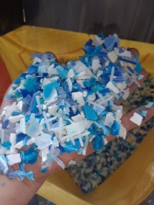 出售PP蓝白框破碎料，现货十几吨