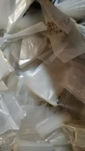 长期出售透明丙压块(主要是文件夹文件袋打的),每月一挂车