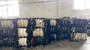 长期大量出售不环保PVC汽车革边料