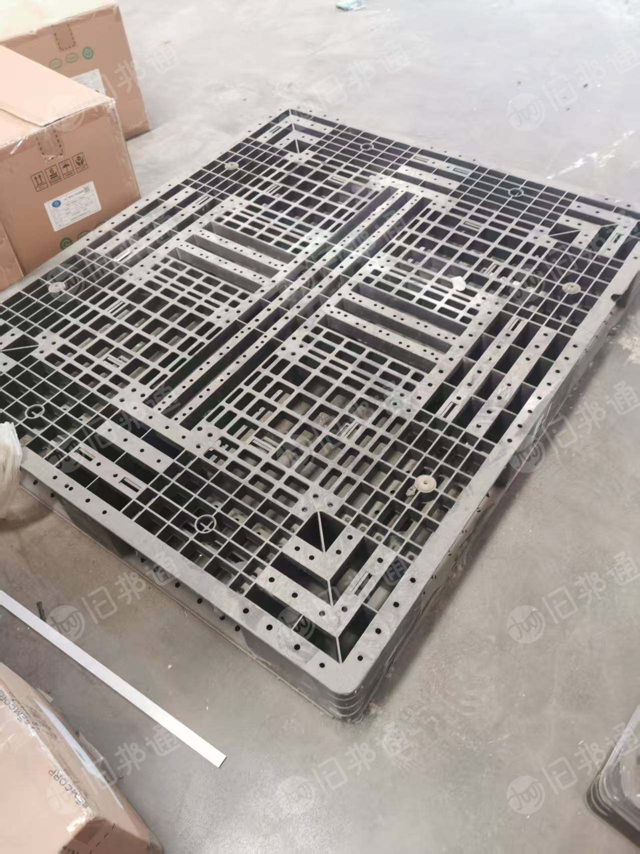 出售二手托盘