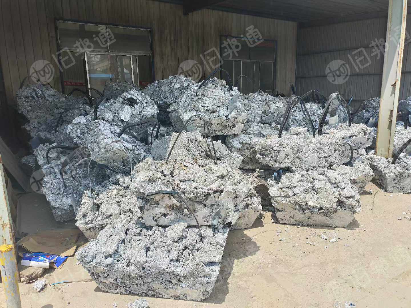 长期出售热镀锌渣,合金铝锌渣,纯锌渣