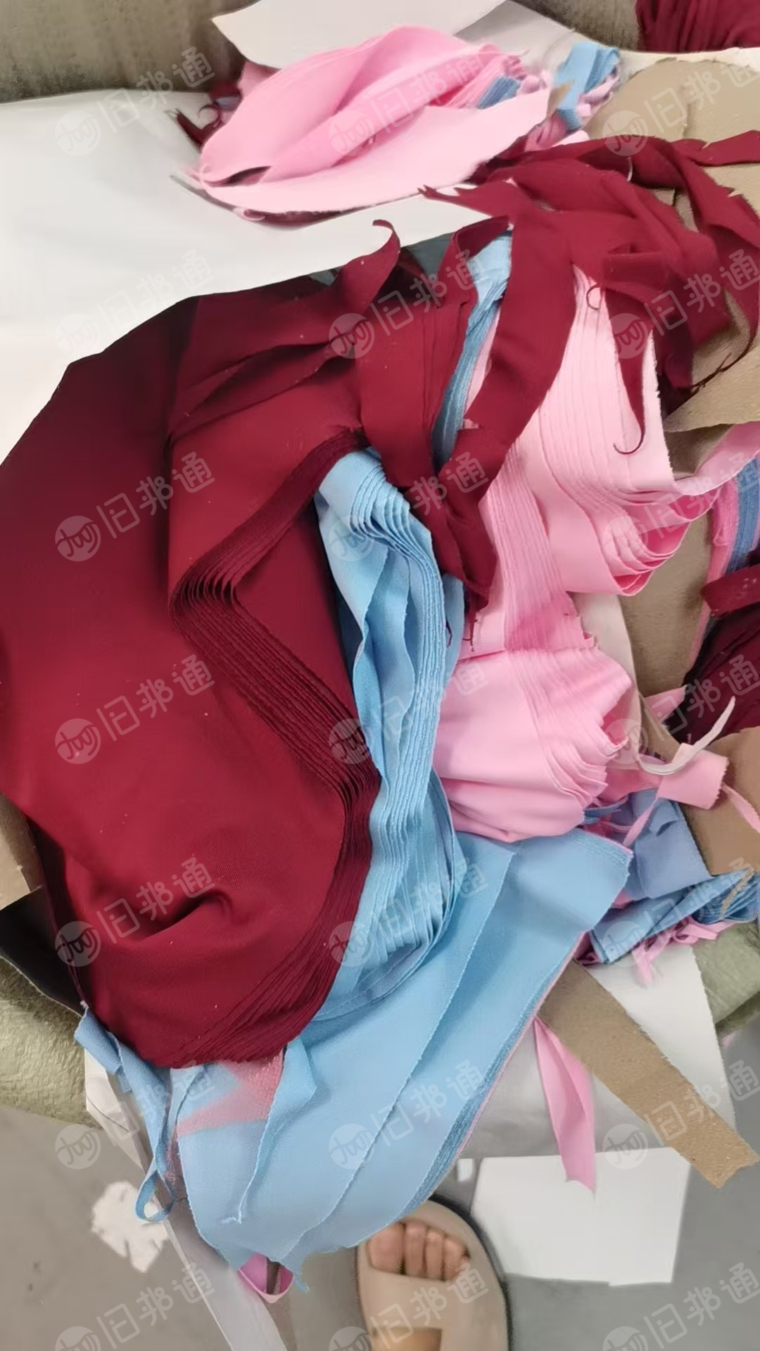 长期出售氨纶废布，氨纶边角料，月供60吨左右