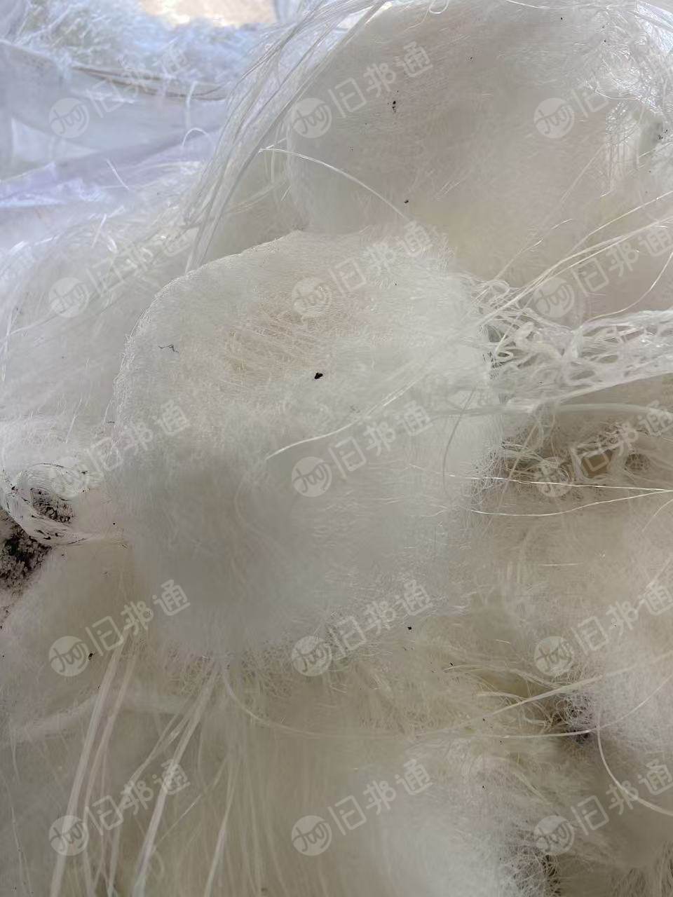 出售单六尼龙废丝，锦纶废丝，现货有20吨，其中有2吨是黑色，货在浙江嘉兴