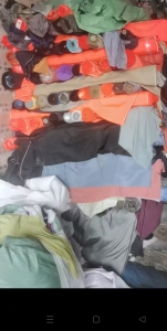 长期出售锦纶废布，锦氨废布，箱包厂下来的，现货各有十多吨