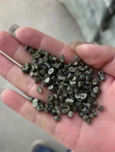 出售PP颗粒，水洗编织袋颗粒