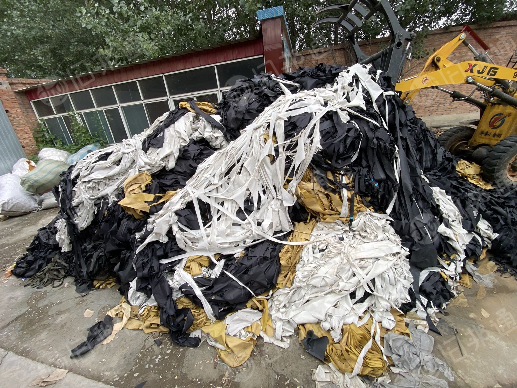 长期出售牛津布600d，量大 北方地区有能做的联系我