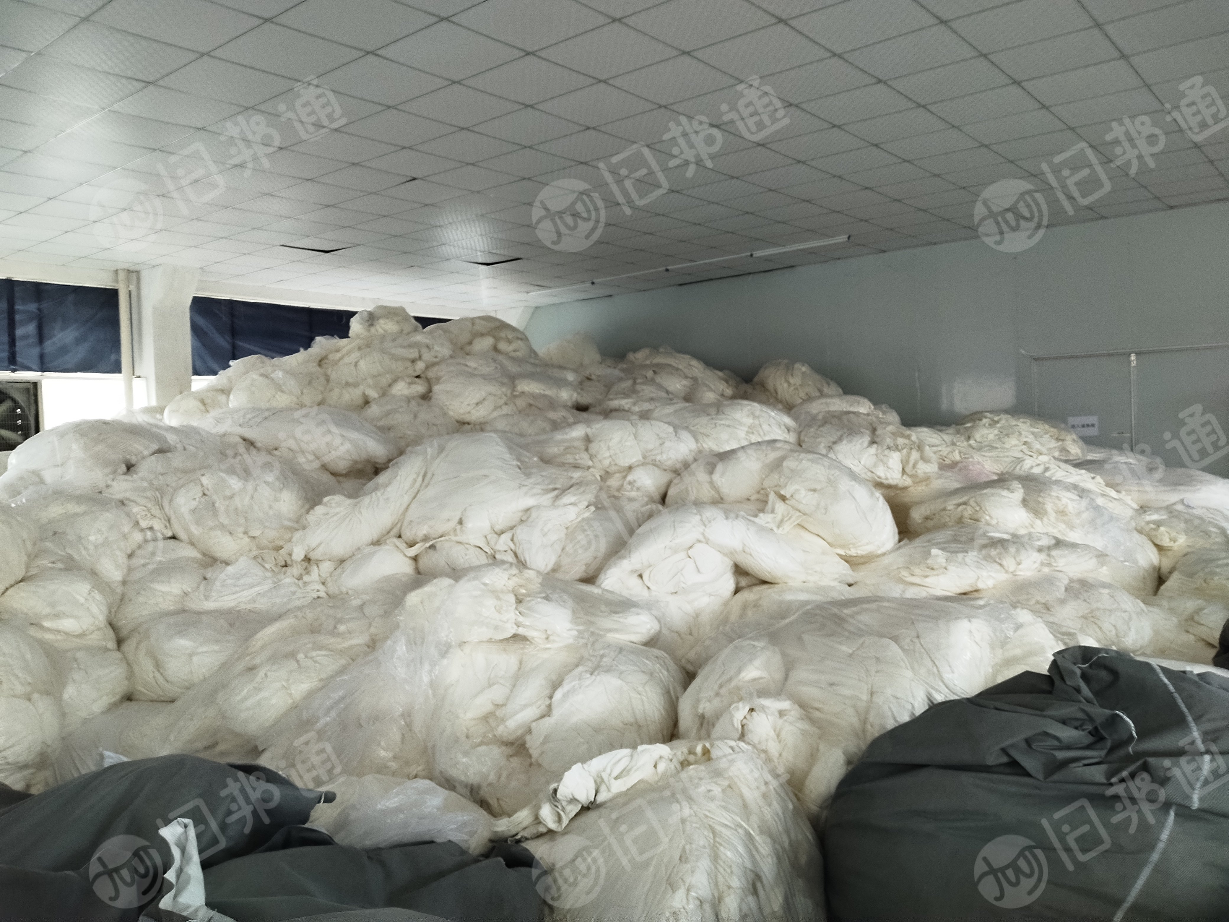 厂家长期出售芳纶废料，黏胶含芳纶边角料，白色开花料，货在广东惠州