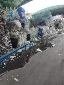 出售工厂废胶，纸厂废胶，鞋料黑料，几种，供电厂料，水泥厂料用，量大一万吨