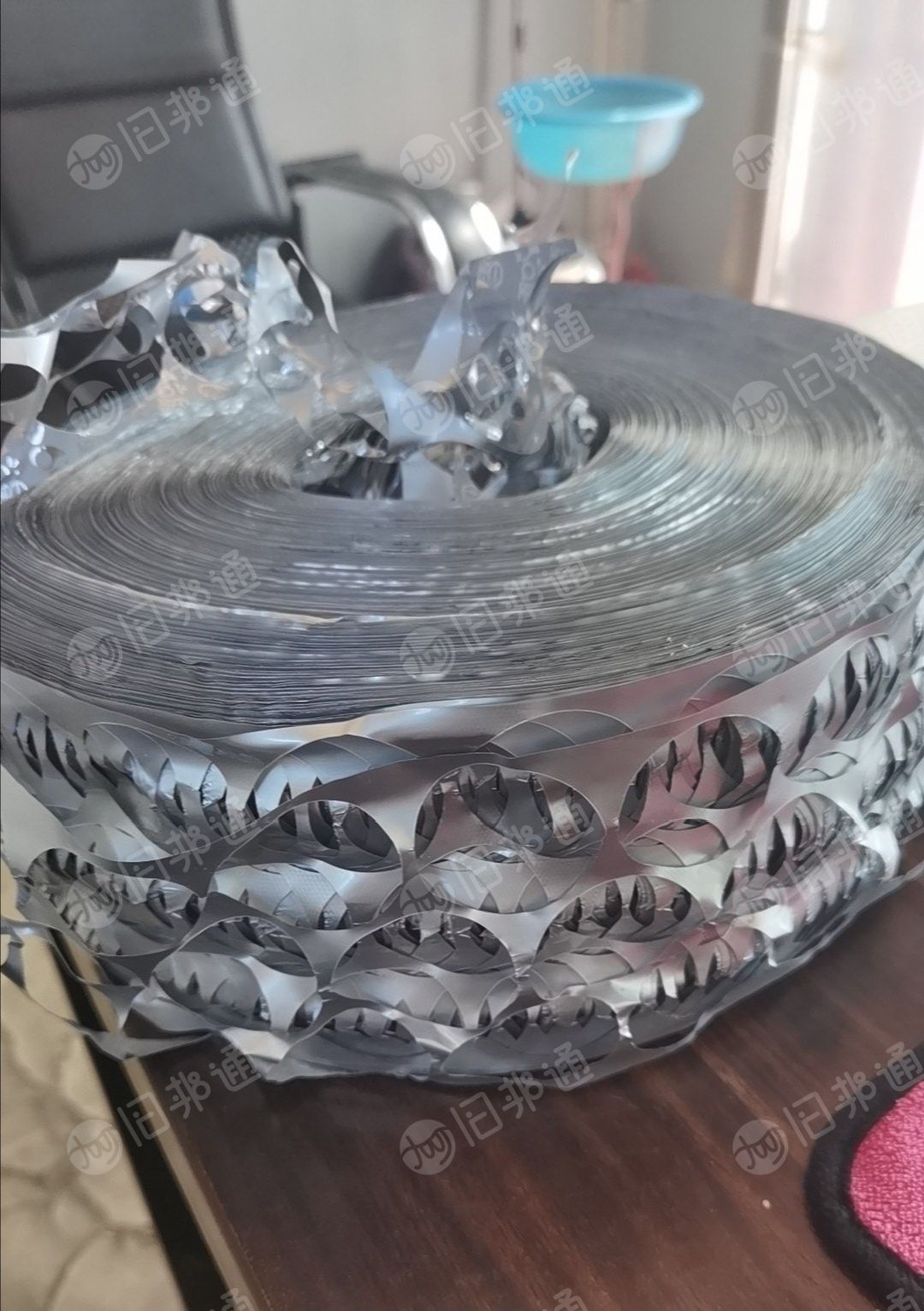 出售高铝塑膜废料，牛奶封口膜，含铝65-70，现货2吨，月供5吨