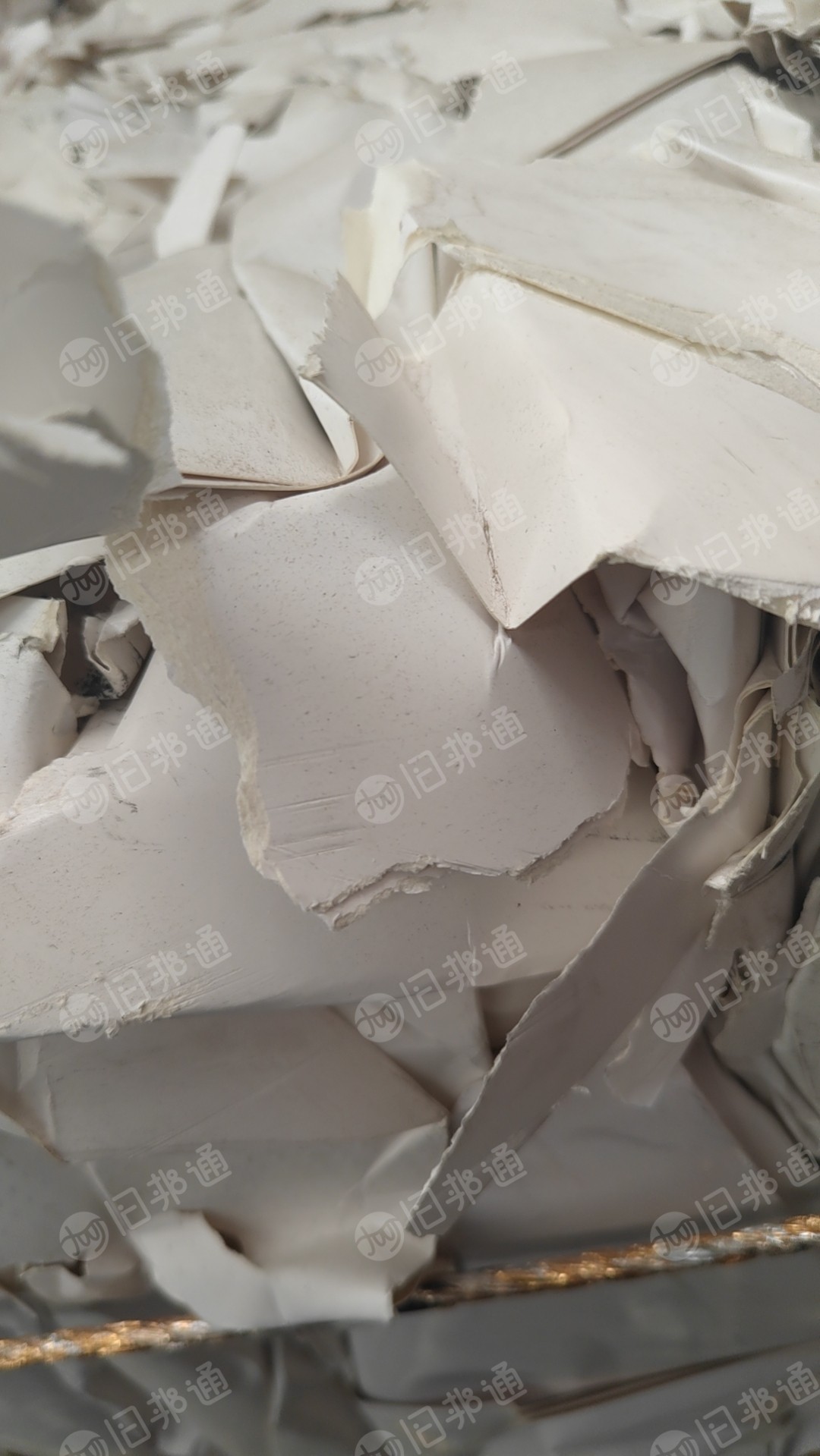 出售无膜纯白卡纸边角料