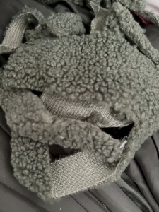 长期大量出售涤纶废布，涤纶造粒布，涤纶碎布，有分颜色，月供一百多吨，货在河南平顶山