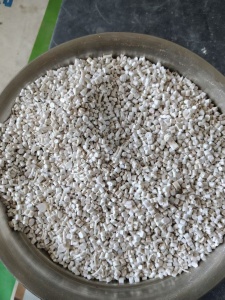 大量出售光伏厂PP颗粒