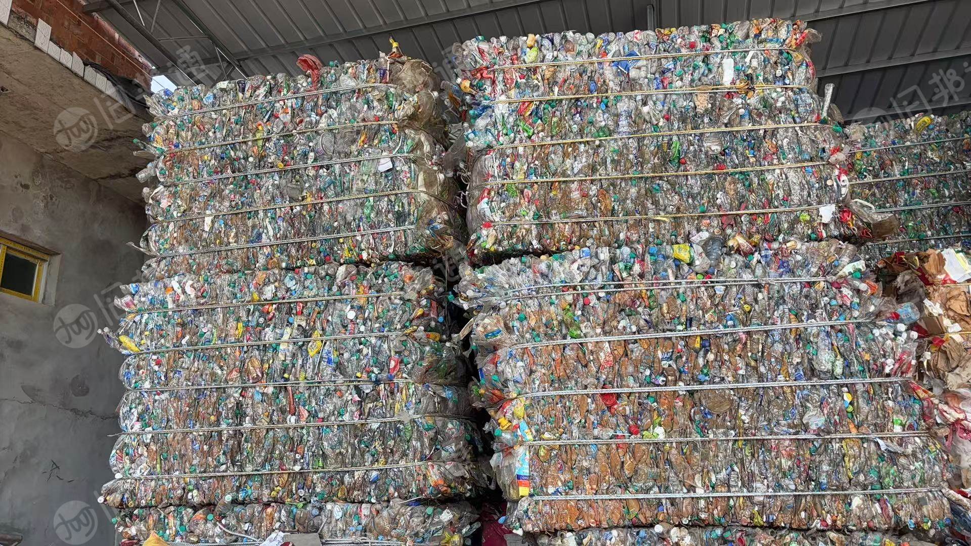 大量出售PET五色瓶砖