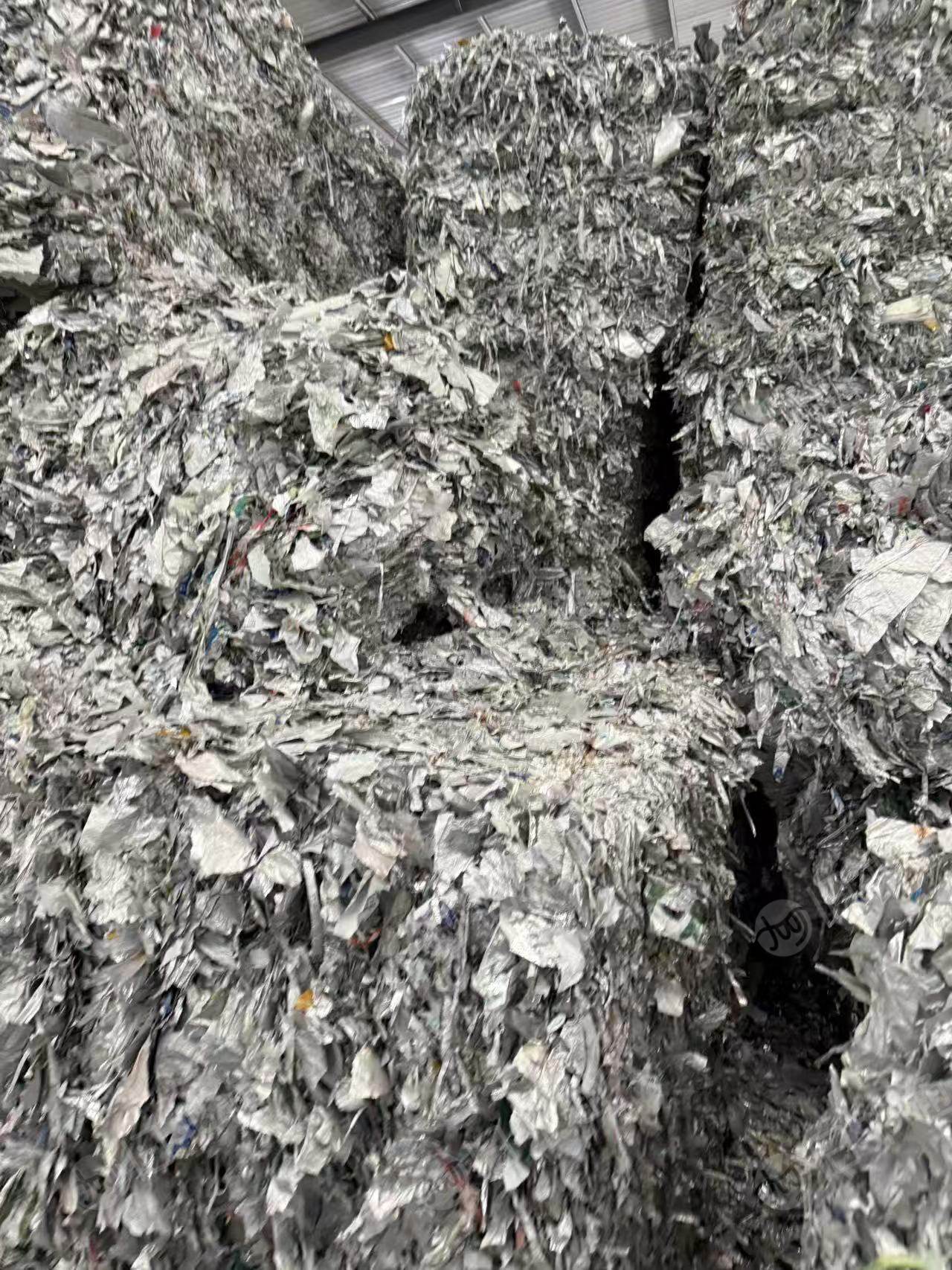 出售铝塑膜，清洗破碎好的，月供1000吨