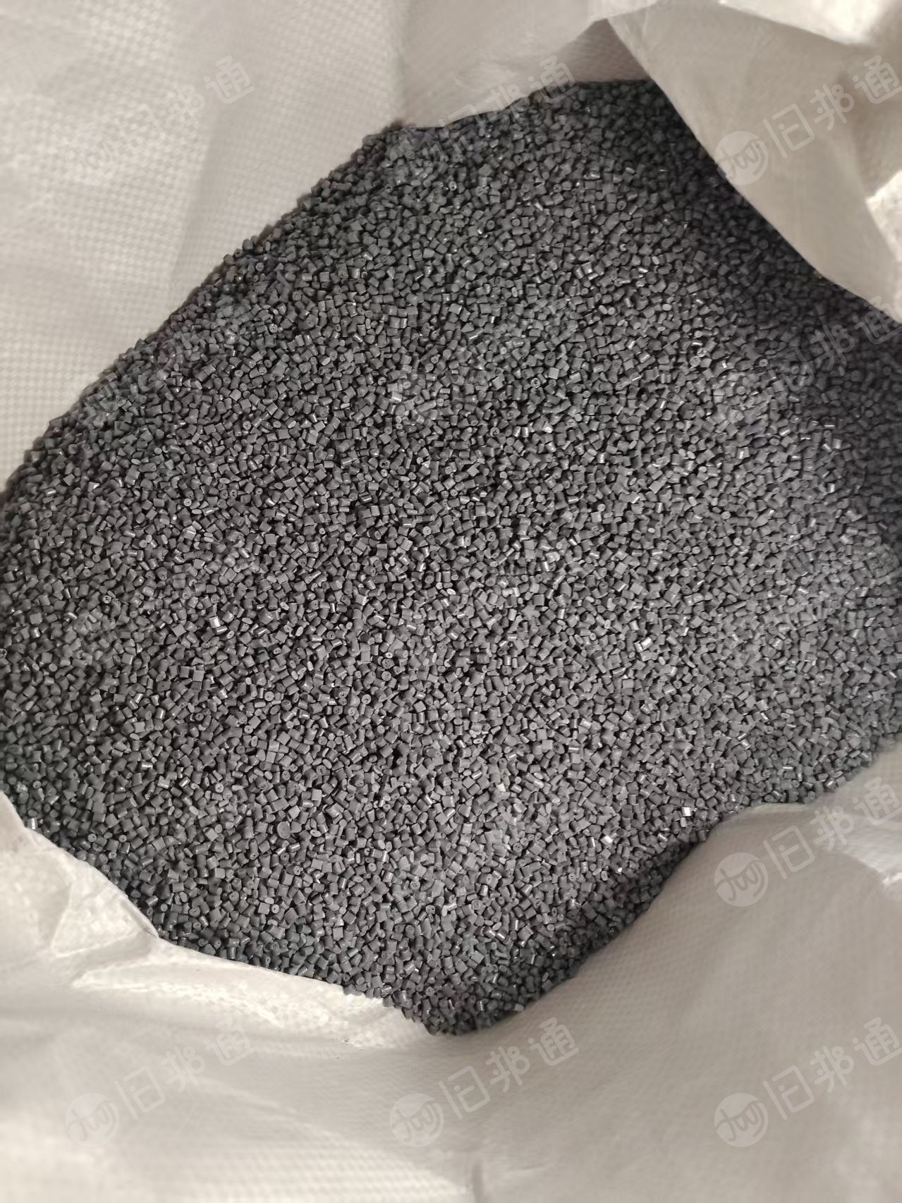 出售黑灰色ABS再生颗粒，现货8吨