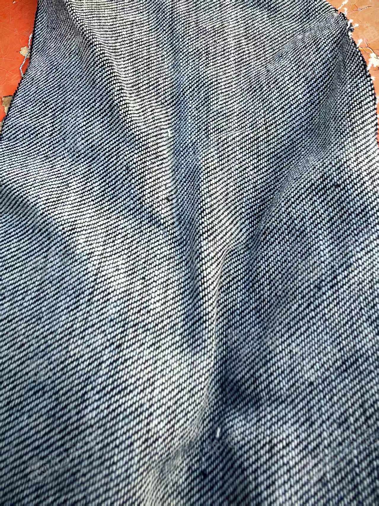 长期出售氨纶废布,牛仔废布,服装下脚料,氨纶废布现货有10吨,货在山东菏泽