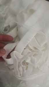 长期出售锦纶织带，锦氨肩带，废旧肩带，含氨20左右