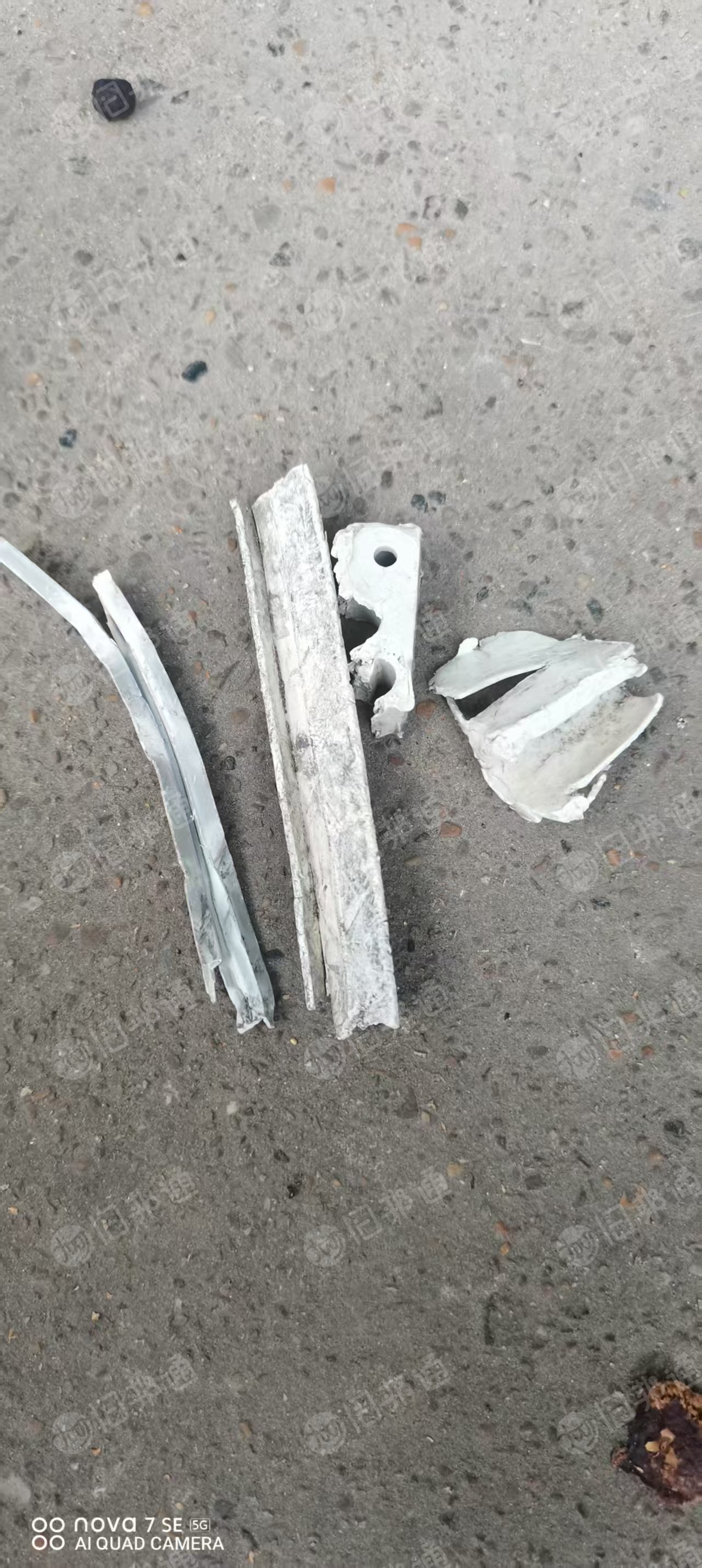 出售铝厂下来的废塑料，黑白混合在一起的，月供200吨