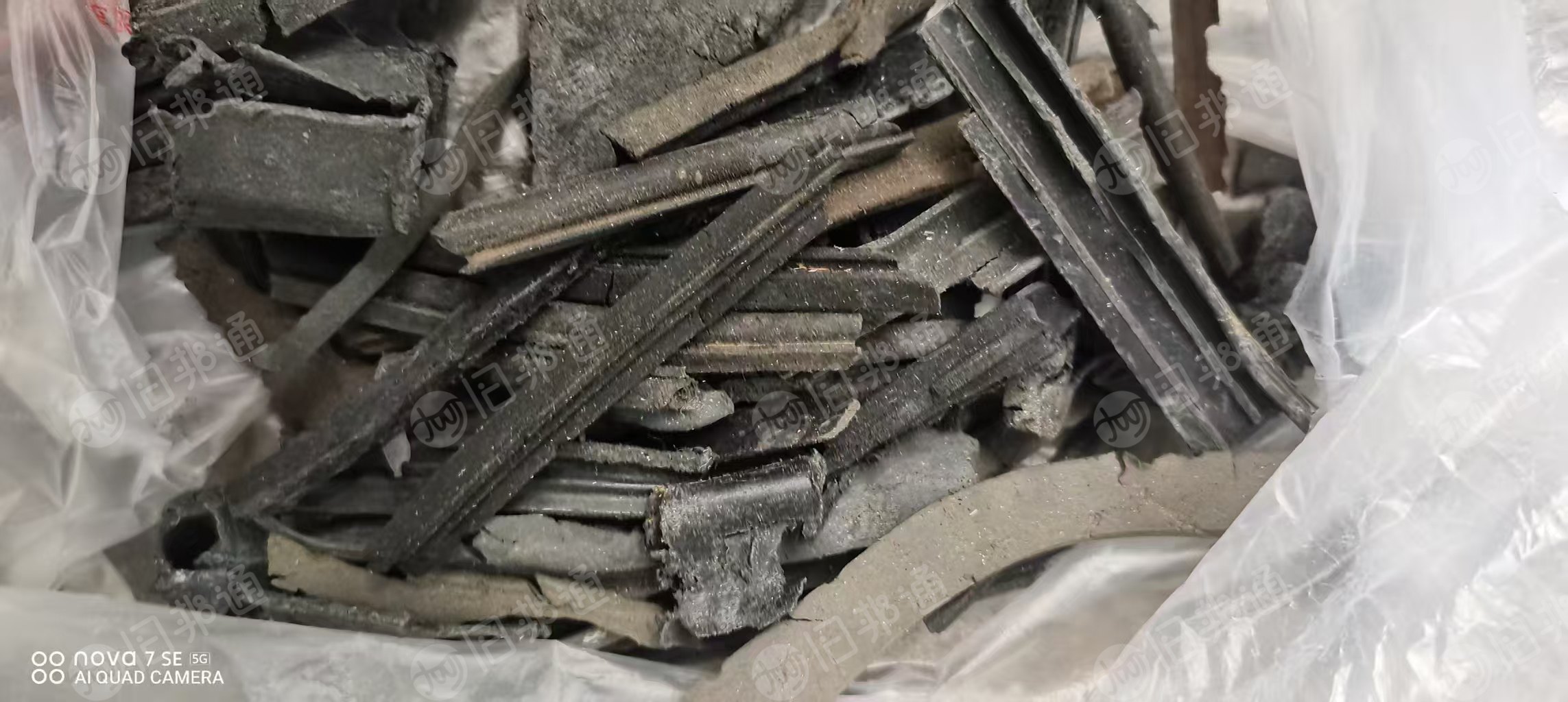 出售铝厂下来的废塑料，黑白混合在一起的，月供200吨
