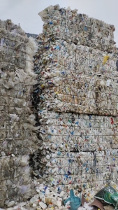 出售白乙压块料，月供10吨