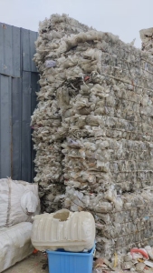 出售饭盒压块，餐盒毛料，月供10吨