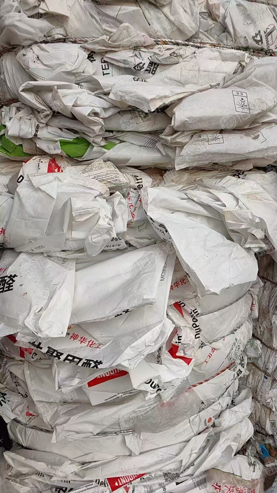 长期出售水洗乳白袋废料，现货30吨左右
