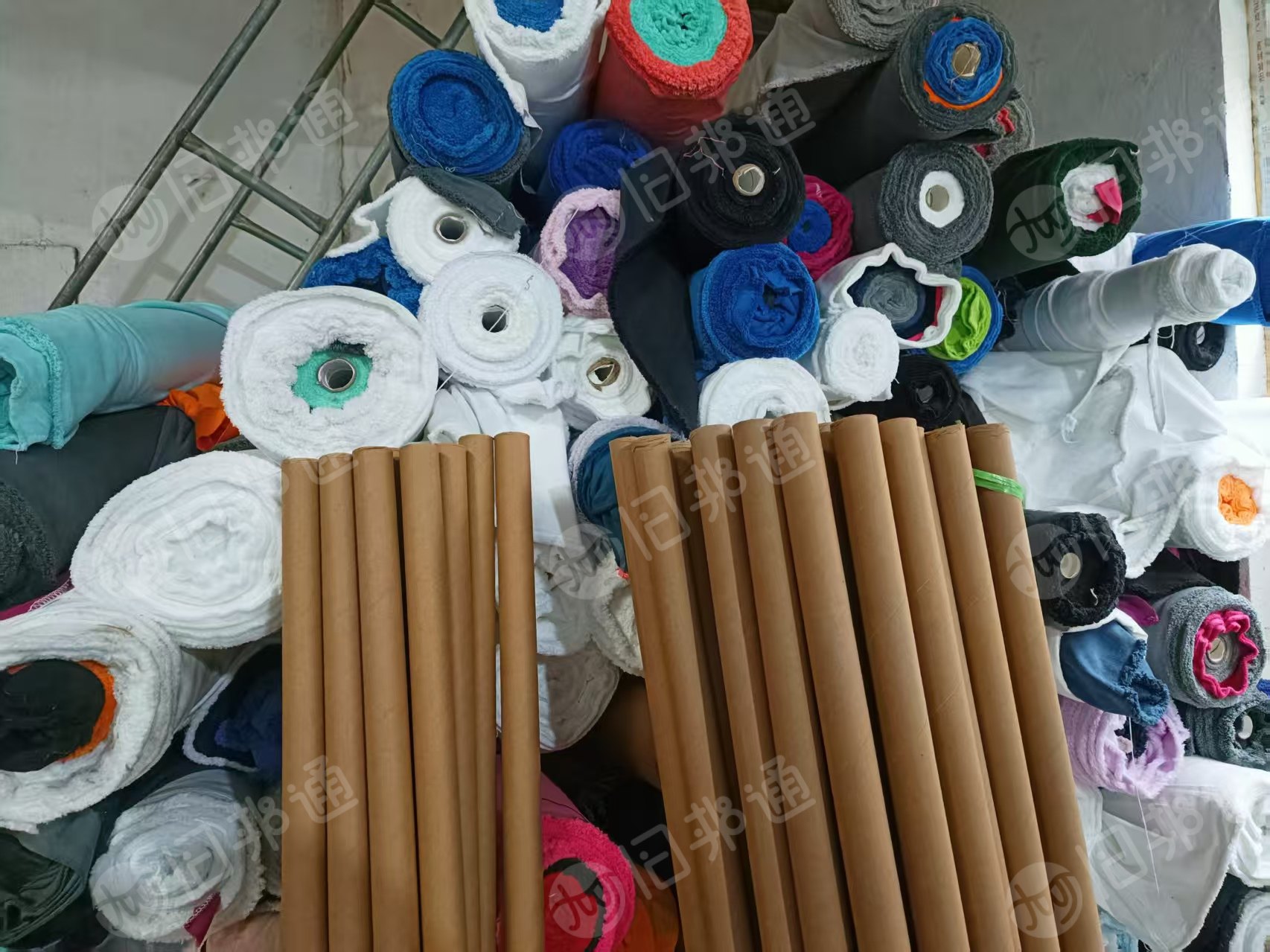 长期求购涤纶白胚大小卷布,库存布,另外回收双面绒大小卷布