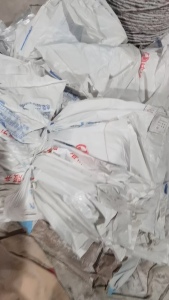 出售PP水洗小白粉袋，废旧编织袋,现货够九米六