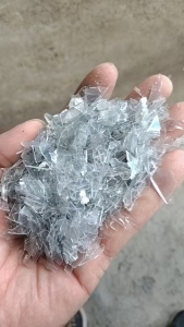 长期出售PET吸塑片破碎料