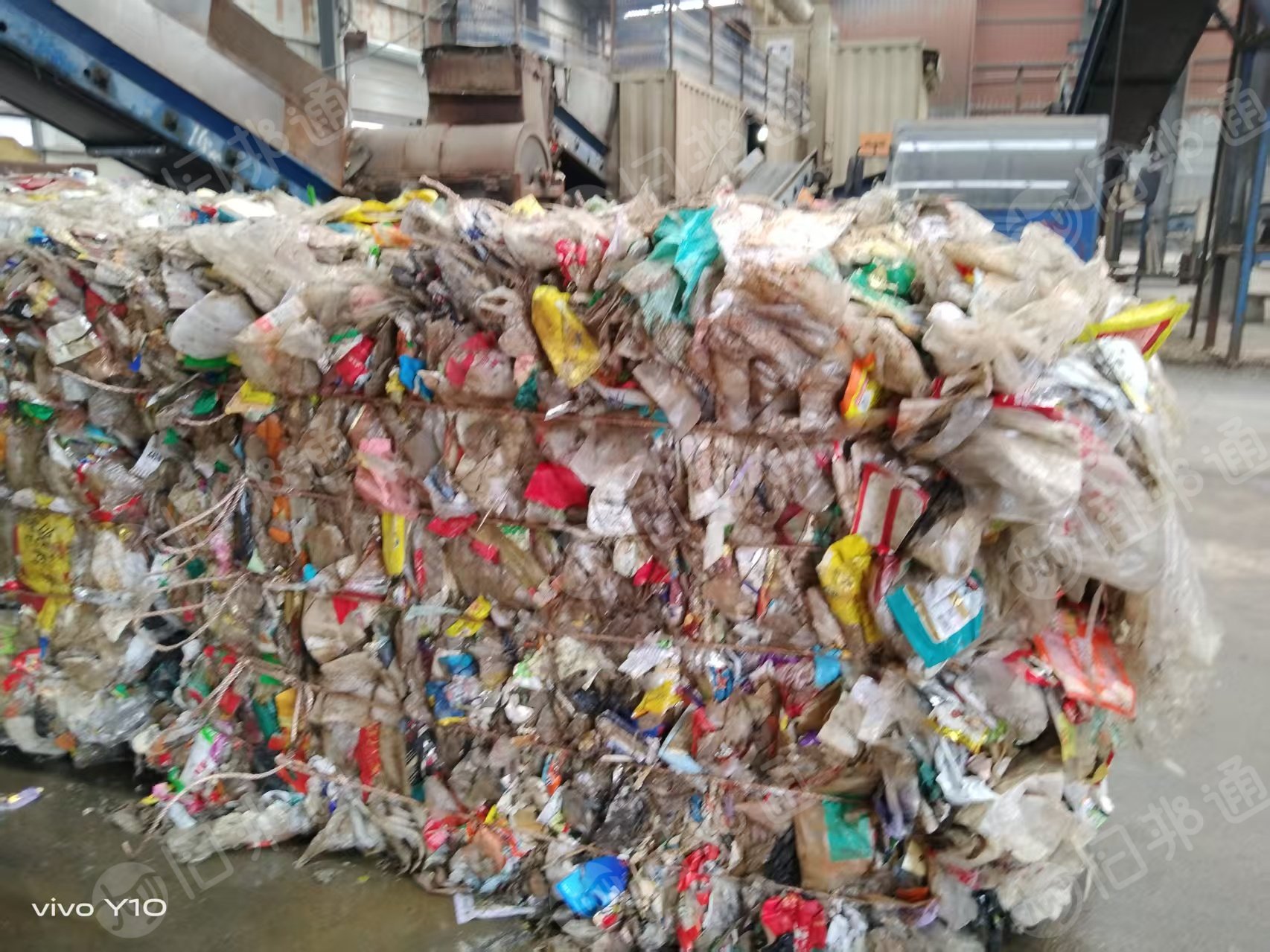 出售塑料杂膜，生活垃圾膜炼油料，现货1000吨