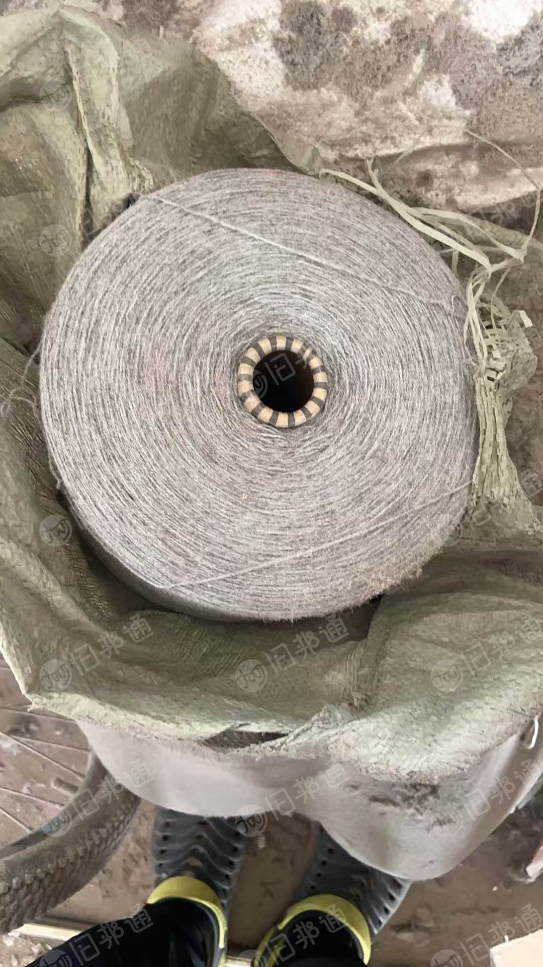厂家长期出售全毛回丝,回丝,羊毛下脚料,现货有一吨半,货在山东泰安