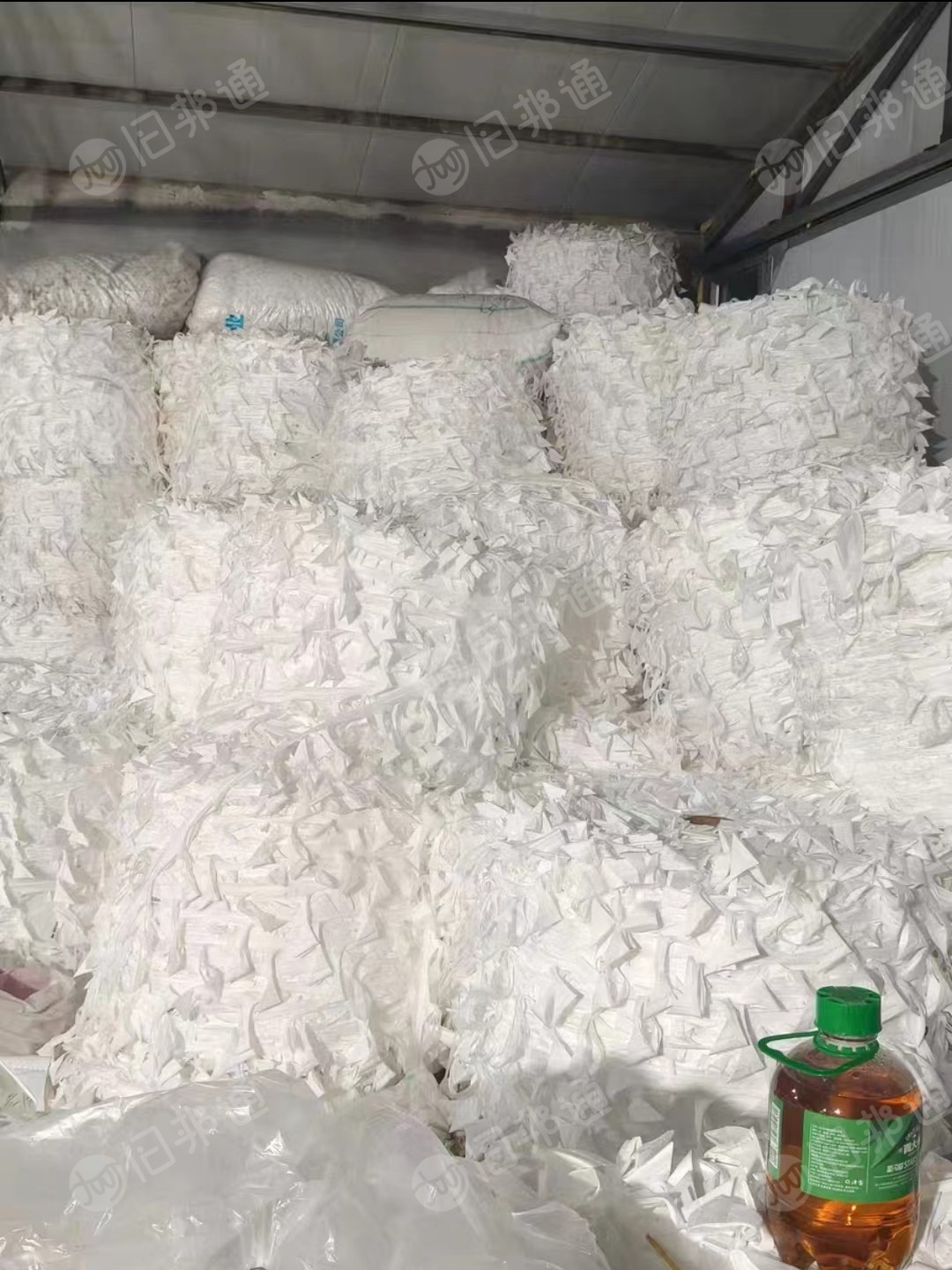 长期出售kn95口罩边角料，上面有一层热风棉
