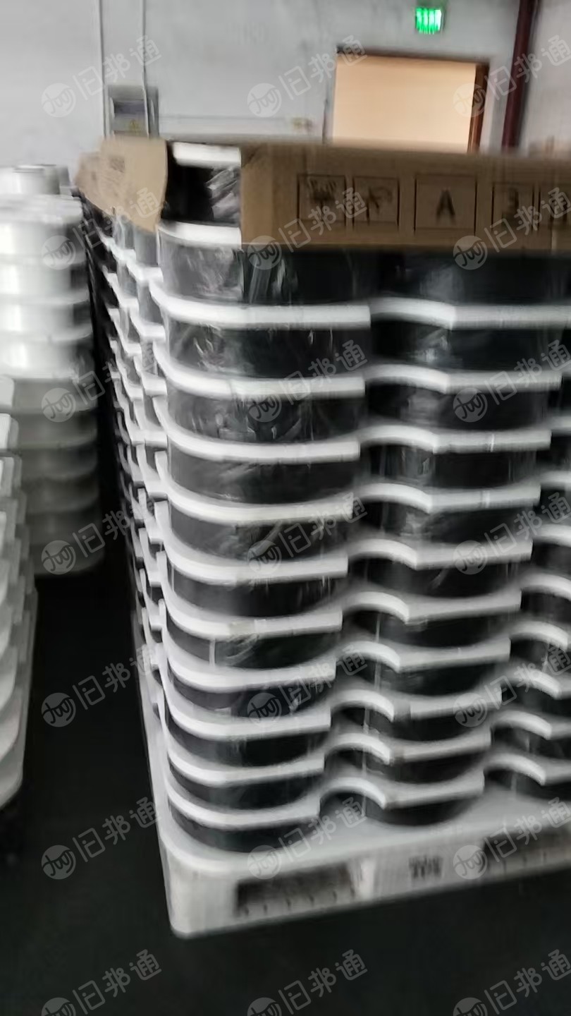 长期出售黑色的涤纶废丝，涤纶丝，涤纶黑丝