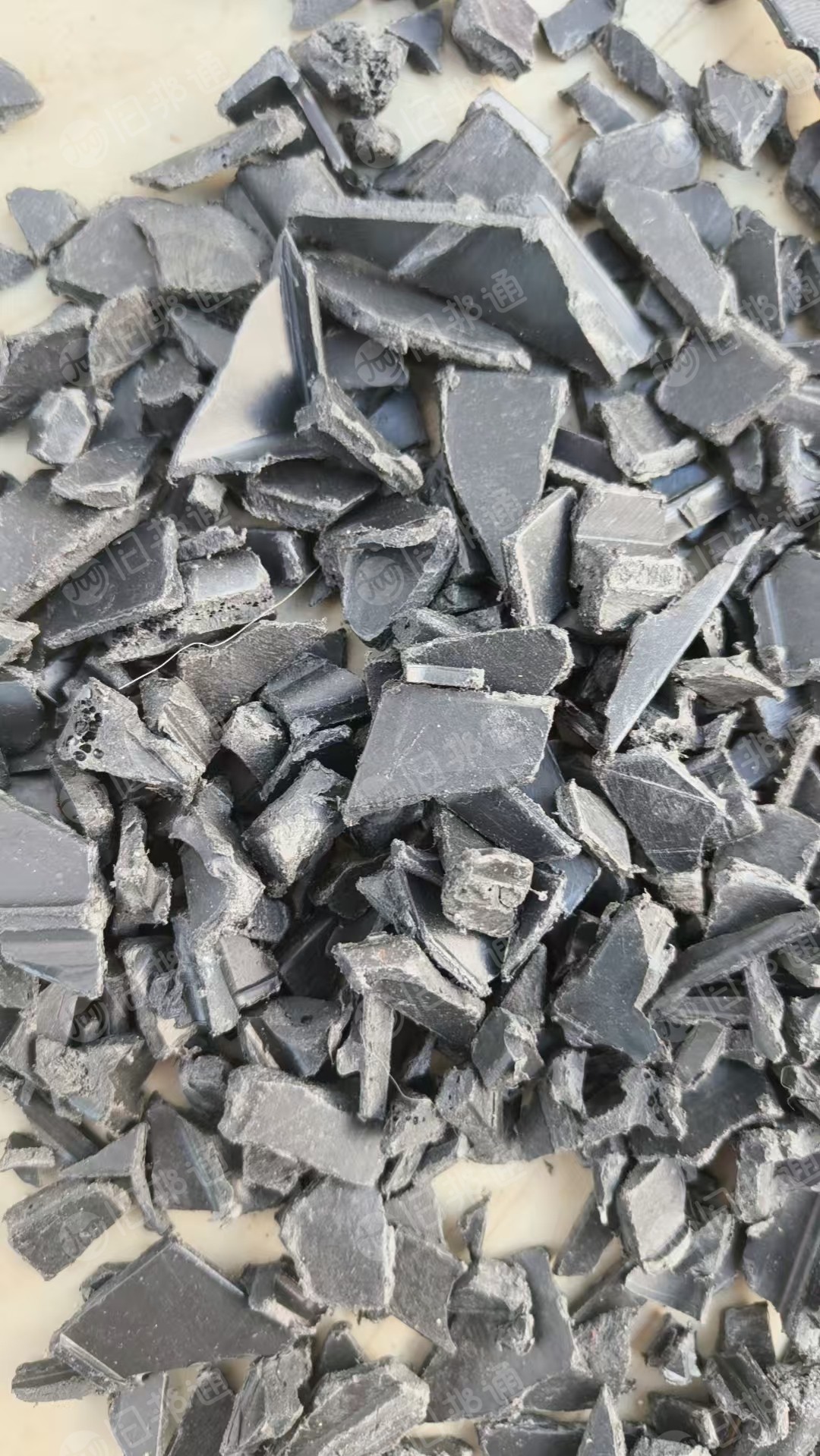 出售PP托盘破碎料，PE托盘破碎料