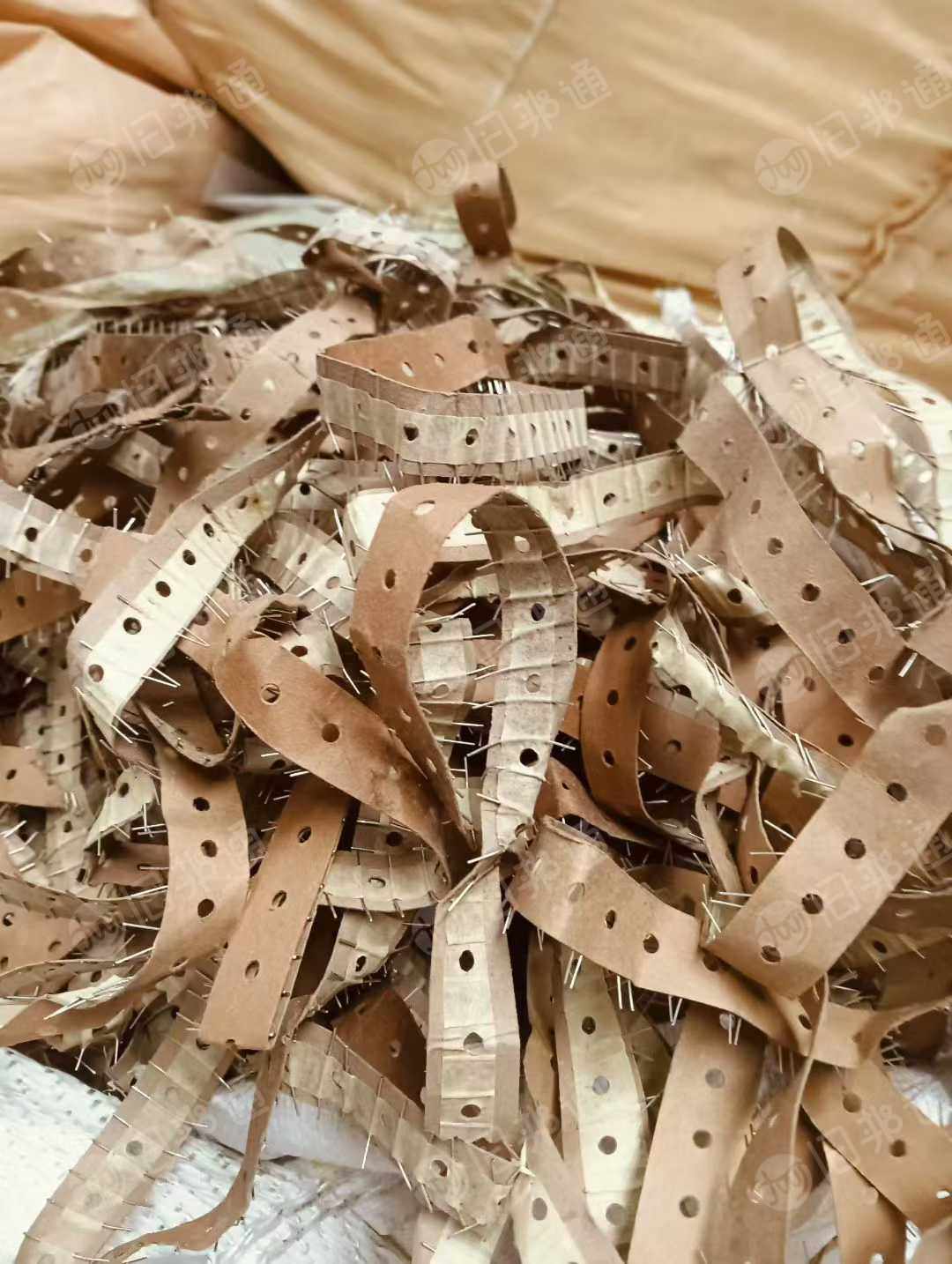 出售纸片铜铁针，现货十几吨