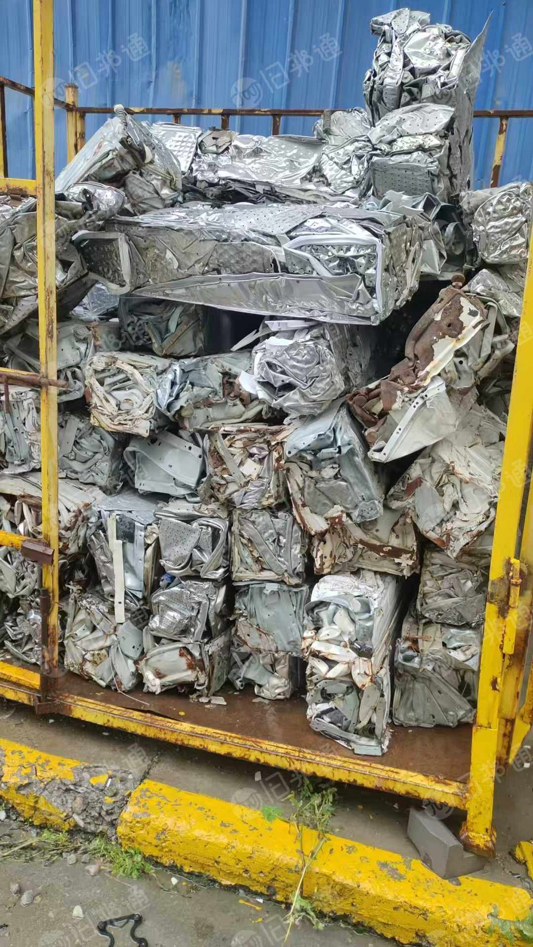 长期出售冰箱破碎铁，洗衣机压块