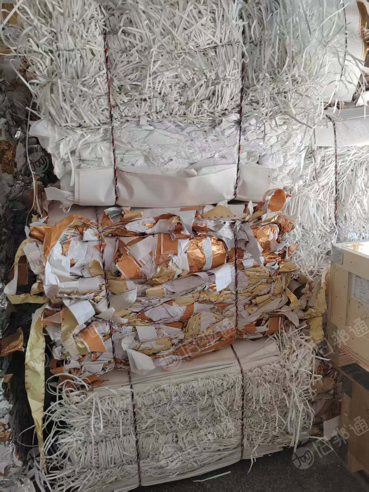 出售水松纸废料，白卡纸边条