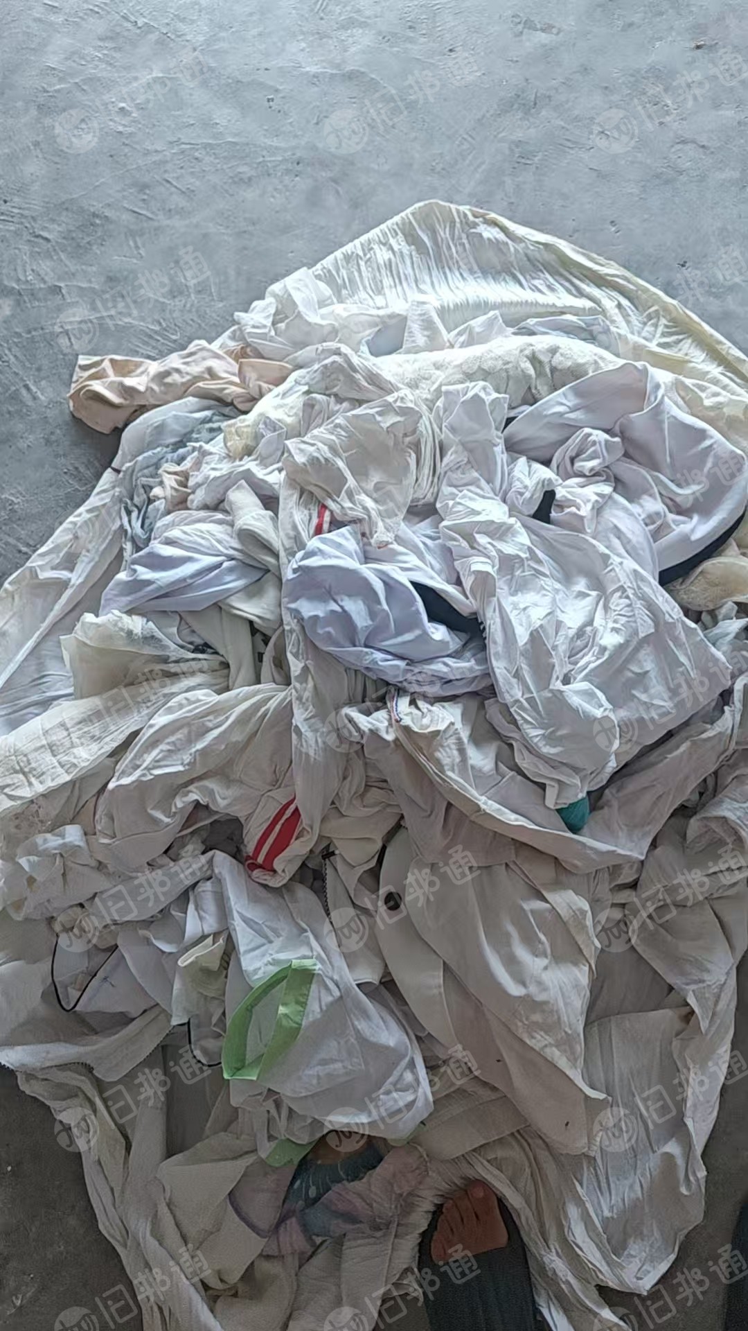 长期出售旧衣服大白，大白开花料，月供至少4.2米一车