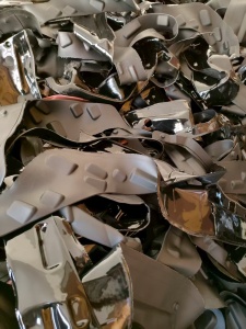 出售汽车全新内饰PVC破碎料