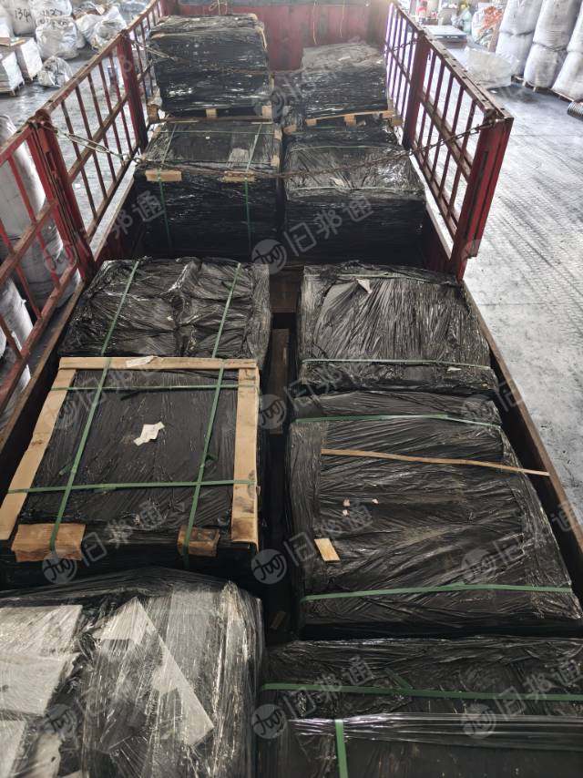 打粉厂常年大量收磷酸铁锂铝壳软包废料,磷酸铁锂未注液正极片