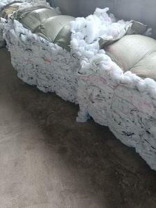 长期出售质量好的线头棉,里面带一些布条,可以做寿衣寿枕