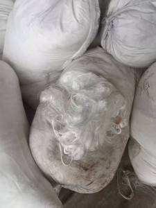 长期出售涤纶浆丝，涤纶废丝，现货2吨多