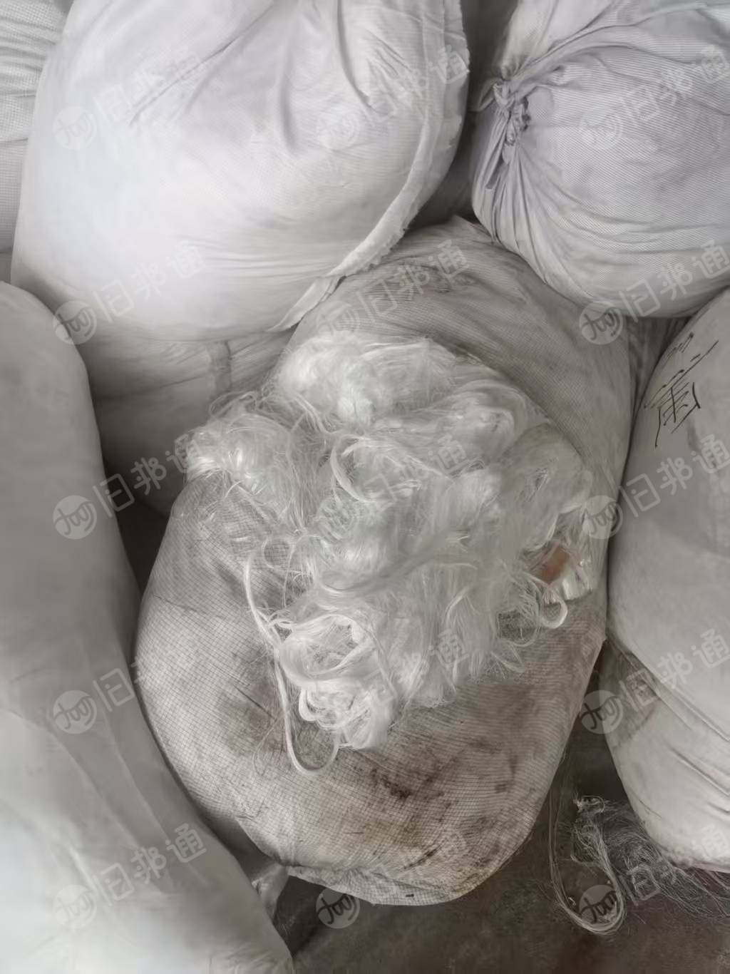 长期出售涤纶浆丝，涤纶废丝，现货2吨多