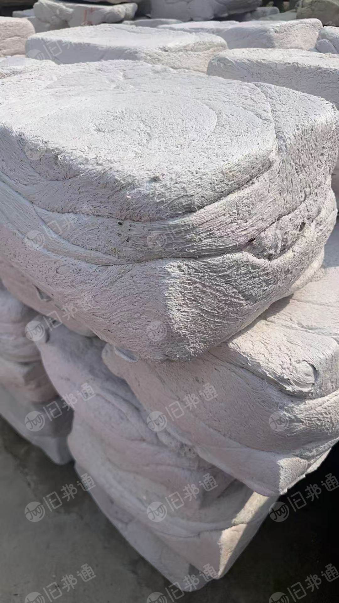 出售KT板热熔块，现货20吨左右