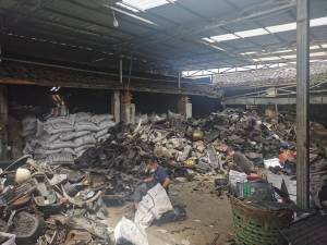 出售PP摩配破碎料，现货40吨