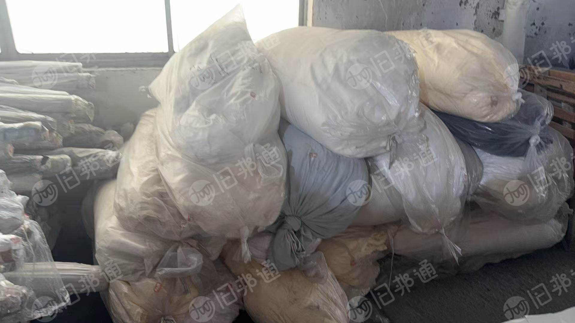长期出售全涤遮光布，厂里生产剩下来的尾货，门幅2米8，260gsm，这一批有十吨左右，货在浙江湖州